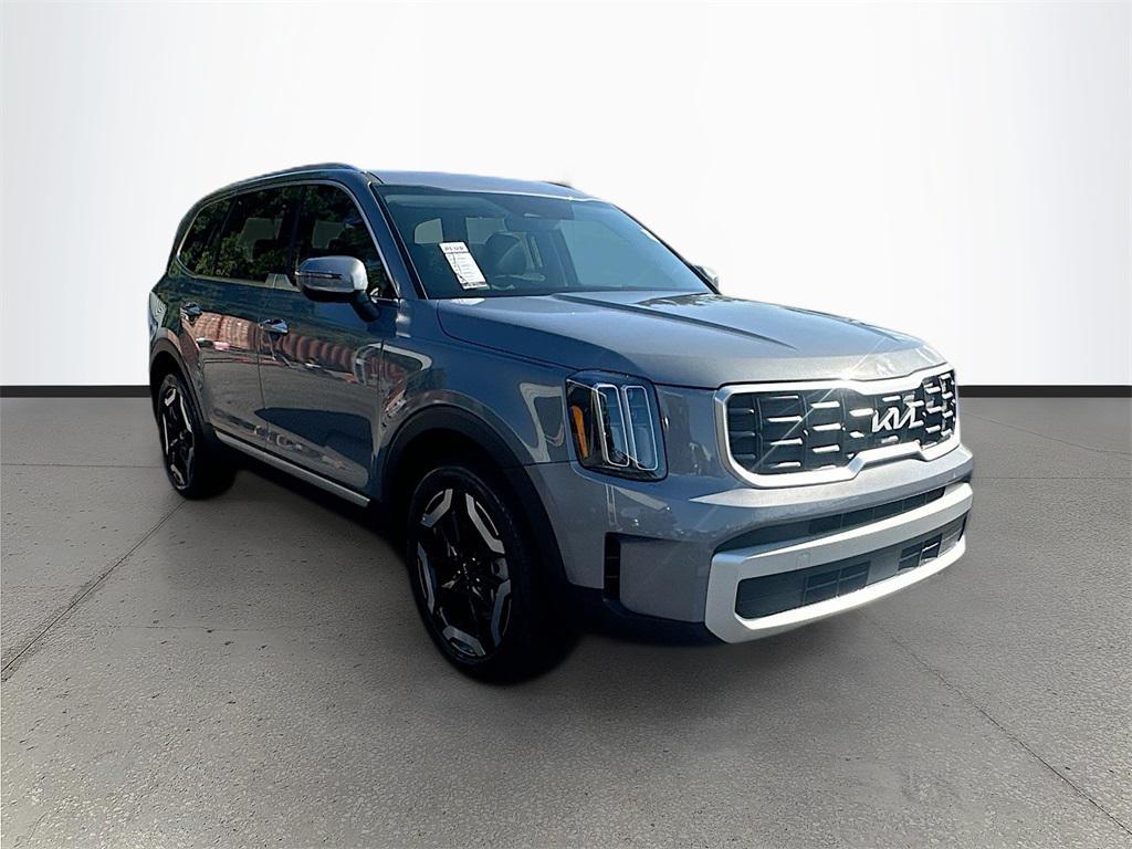 new 2025 Kia Telluride car, priced at $38,058