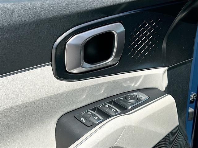 new 2025 Kia Sorento car, priced at $35,278