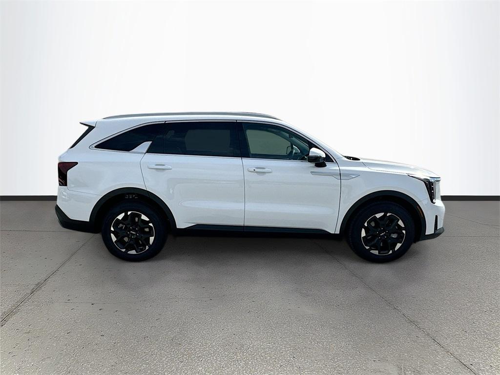 new 2026 Kia Sorento car, priced at $33,535