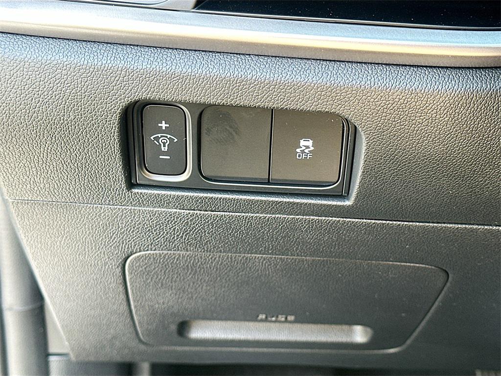 new 2026 Kia Sorento car, priced at $33,535