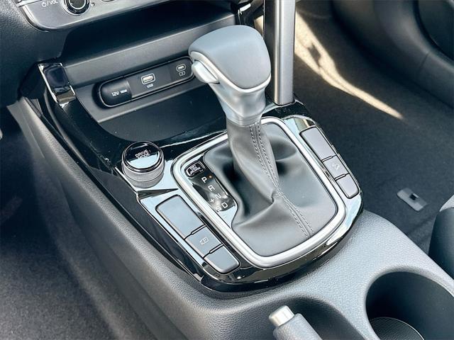 new 2025 Kia Seltos car, priced at $24,761