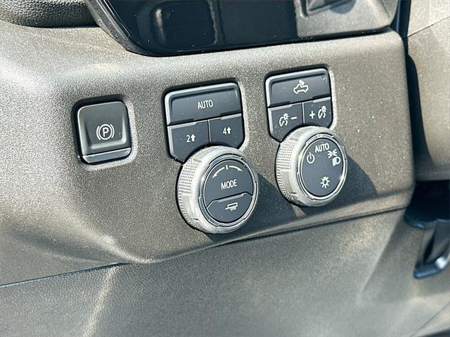 used 2024 Chevrolet Silverado 1500 car, priced at $43,991