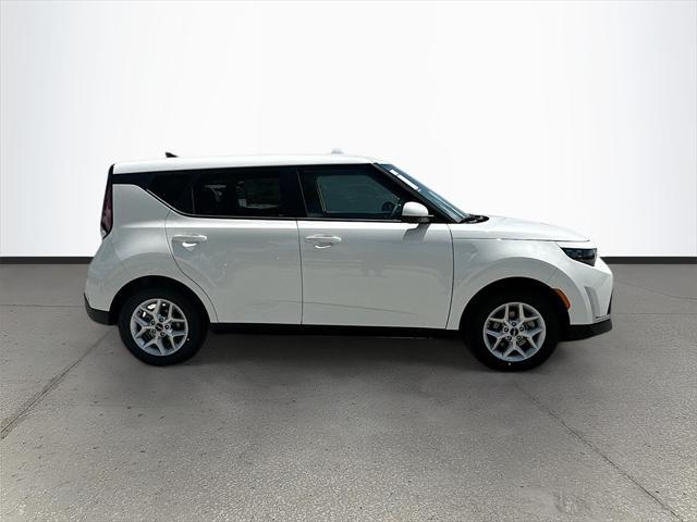 new 2025 Kia Soul car, priced at $21,357
