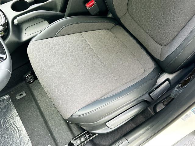 new 2025 Kia Seltos car, priced at $25,343