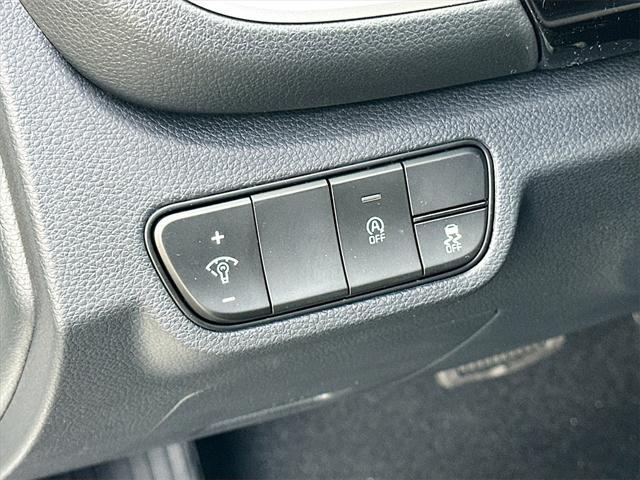 new 2025 Kia Seltos car, priced at $25,343