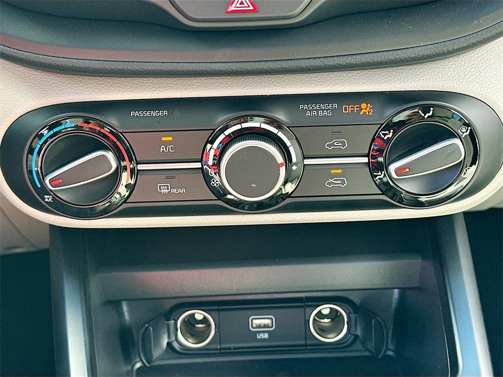 new 2025 Kia Soul car, priced at $20,629