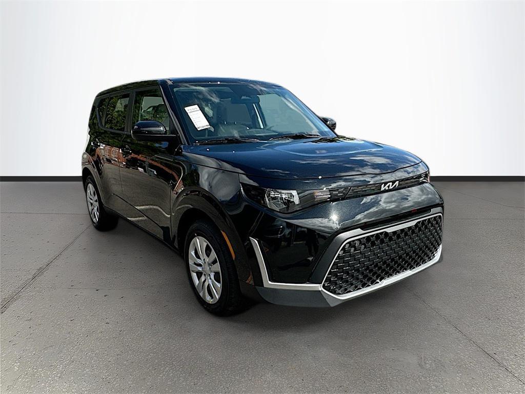new 2025 Kia Soul car, priced at $20,629