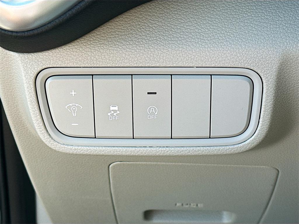 new 2025 Kia Soul car, priced at $20,629