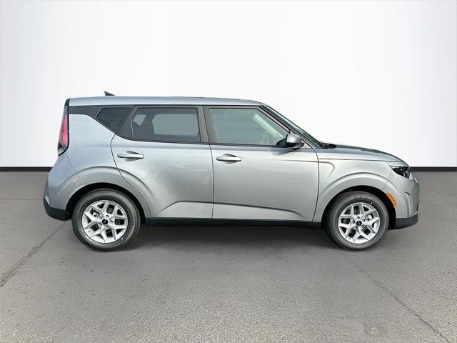 new 2025 Kia Soul car, priced at $20,913