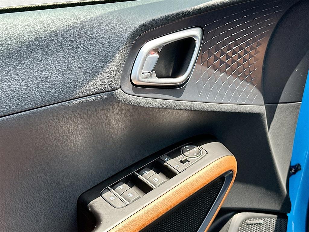 new 2025 Kia Soul car, priced at $24,639