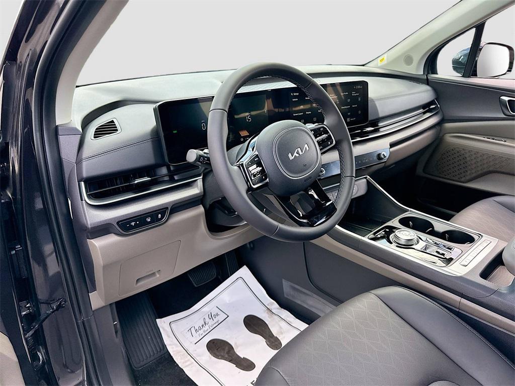 new 2026 Kia Carnival Hybrid car, priced at $43,213
