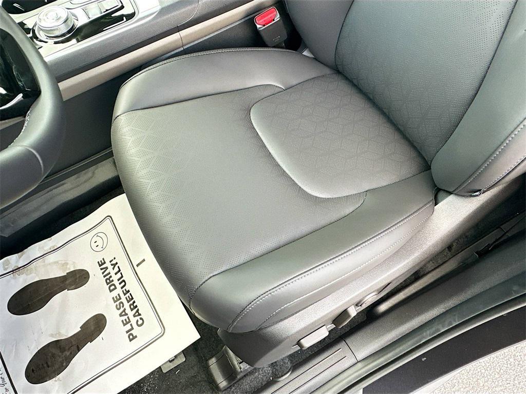 new 2026 Kia Carnival Hybrid car, priced at $43,213