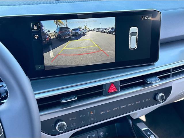 new 2025 Kia Sorento car, priced at $33,379