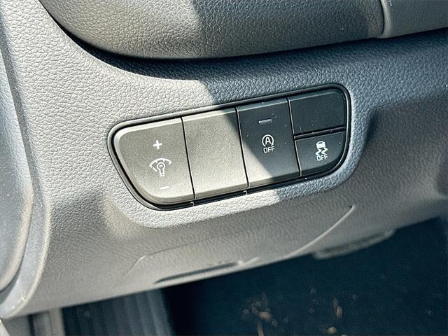 new 2025 Kia Seltos car, priced at $25,369