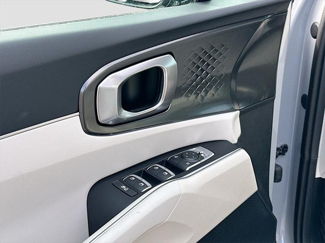new 2025 Kia Sorento car, priced at $34,526
