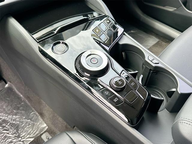 new 2025 Kia Sportage Hybrid car, priced at $33,951