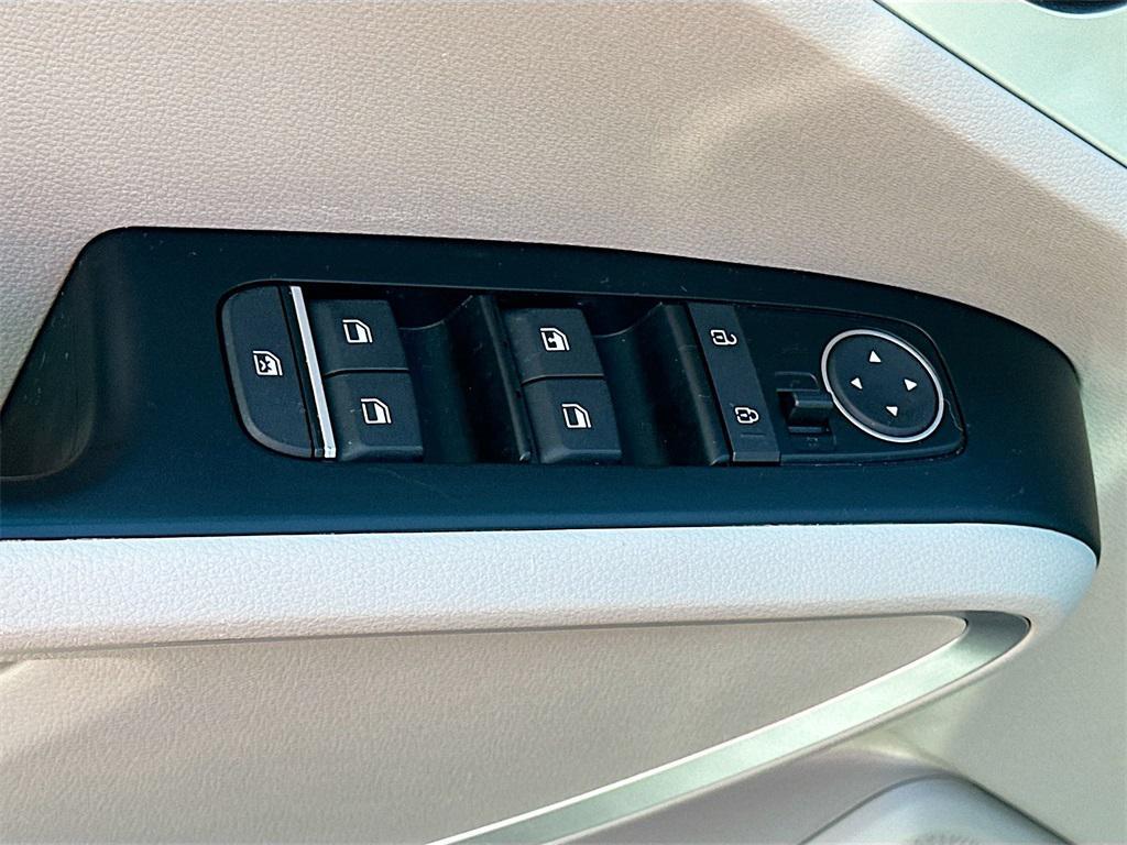 used 2023 Kia Soul car, priced at $16,551