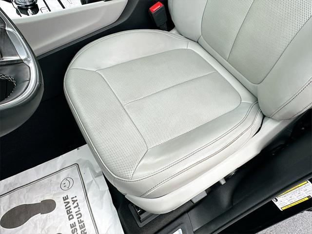 used 2021 Jeep Grand Cherokee L car, priced at $33,551