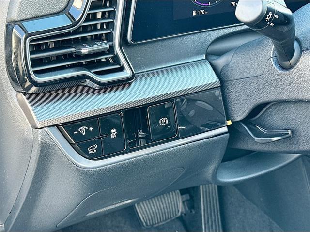 new 2025 Kia Sportage car, priced at $30,909