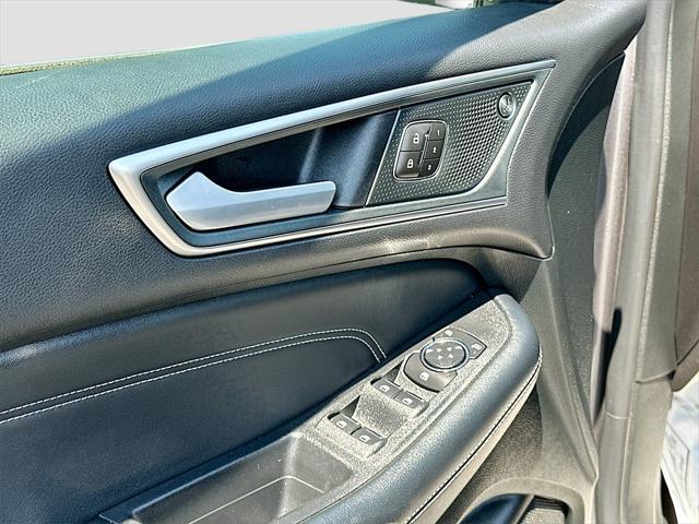 used 2024 Ford Edge car, priced at $30,991