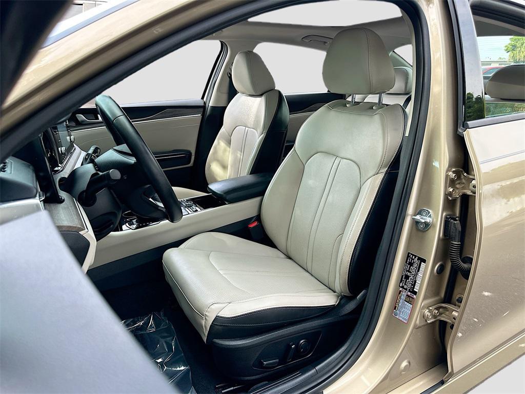 used 2021 Kia K5 car, priced at $22,551