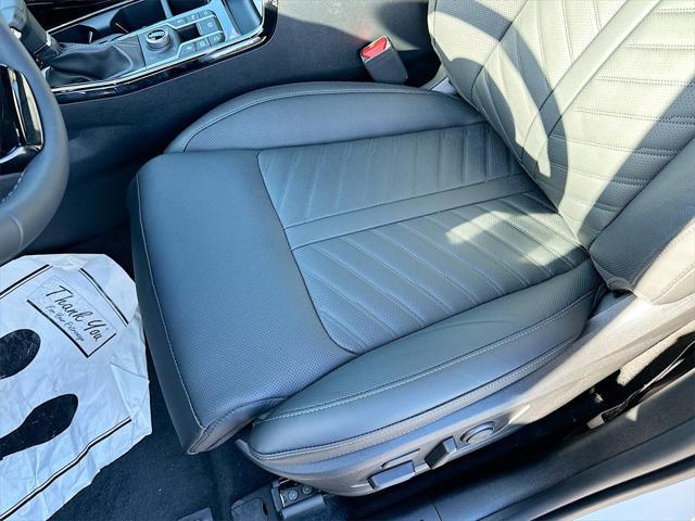 new 2025 Kia Sorento car, priced at $40,800