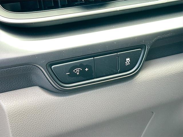 new 2025 Kia Carnival car, priced at $39,004