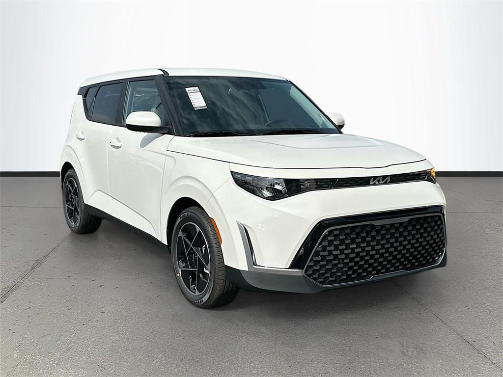new 2025 Kia Soul car, priced at $22,661