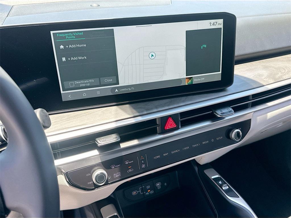 new 2025 Kia Sorento car, priced at $38,434