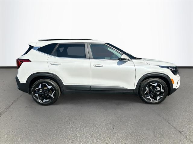 new 2025 Kia Seltos car, priced at $27,323