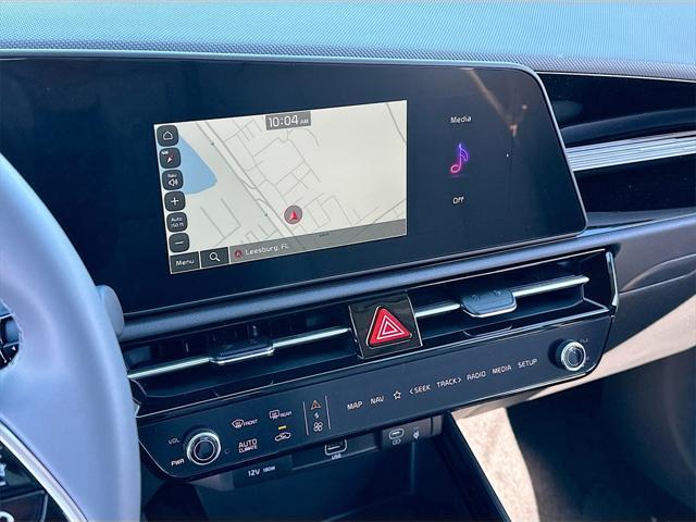 new 2025 Kia Niro car, priced at $30,338