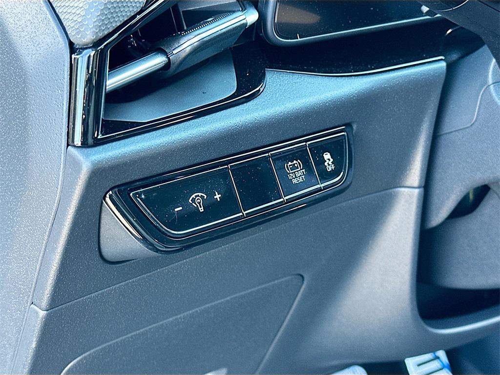 new 2025 Kia Niro car, priced at $28,144