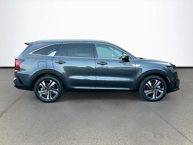 used 2022 Kia Sorento Plug-In Hybrid car, priced at $27,551