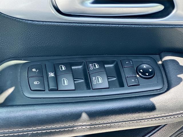 used 2020 Chrysler Pacifica car, priced at $21,551