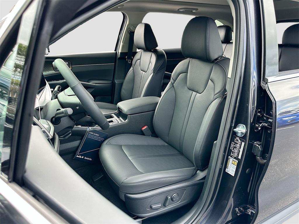 new 2026 Kia Sorento car, priced at $37,275