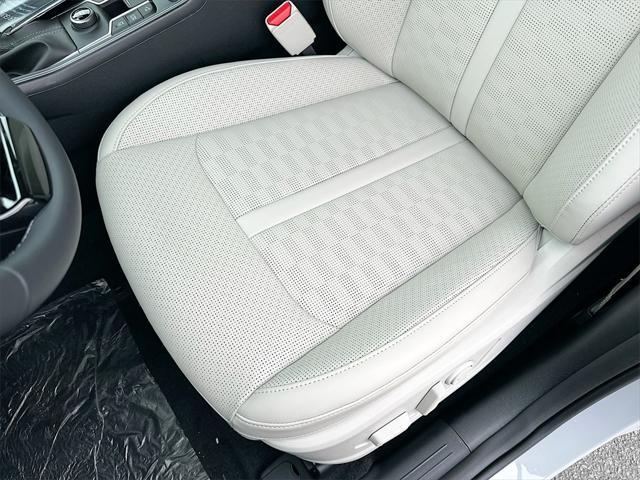 new 2025 Kia Sorento car, priced at $34,579