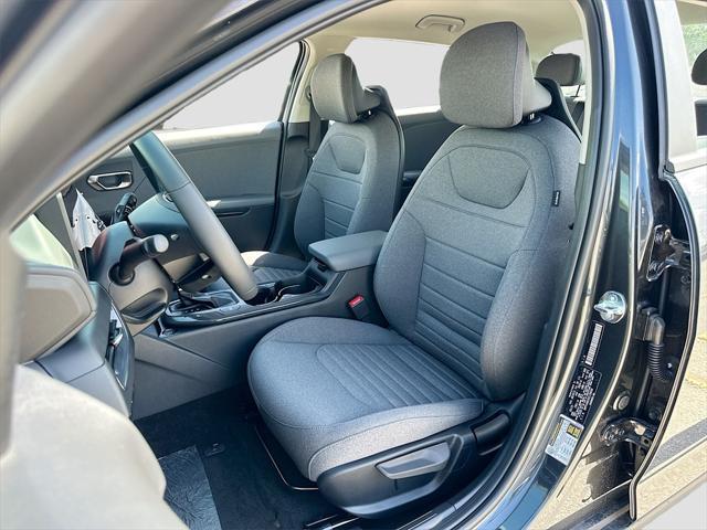 new 2025 Kia K4 car, priced at $22,285