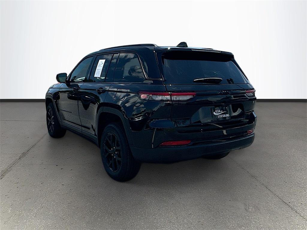 used 2024 Jeep Grand Cherokee car, priced at $33,991