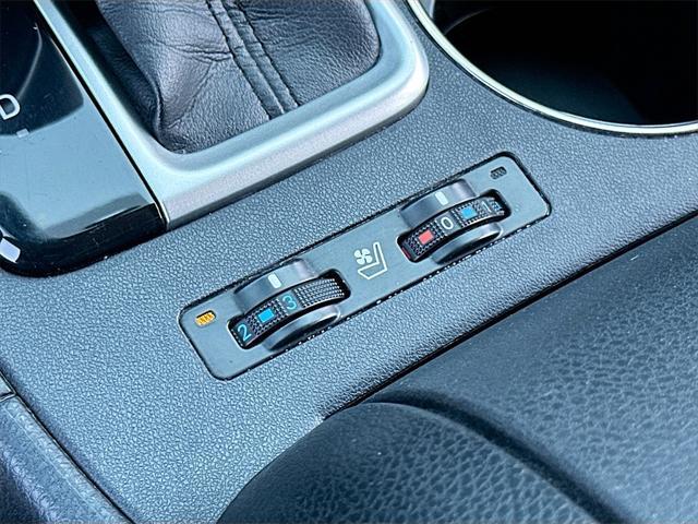 used 2019 Toyota Highlander car, priced at $32,991