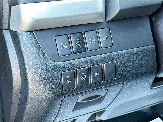 used 2019 Toyota Highlander car, priced at $32,991