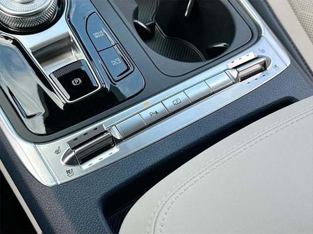 new 2025 Kia Carnival Hybrid car, priced at $48,416