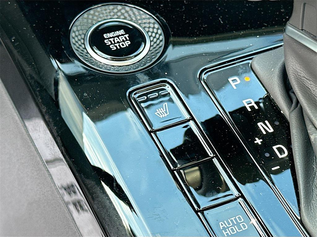 new 2025 Kia Niro car, priced at $26,129