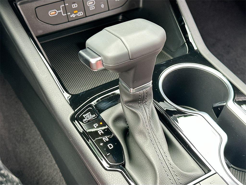 new 2026 Kia K5 car, priced at $30,279