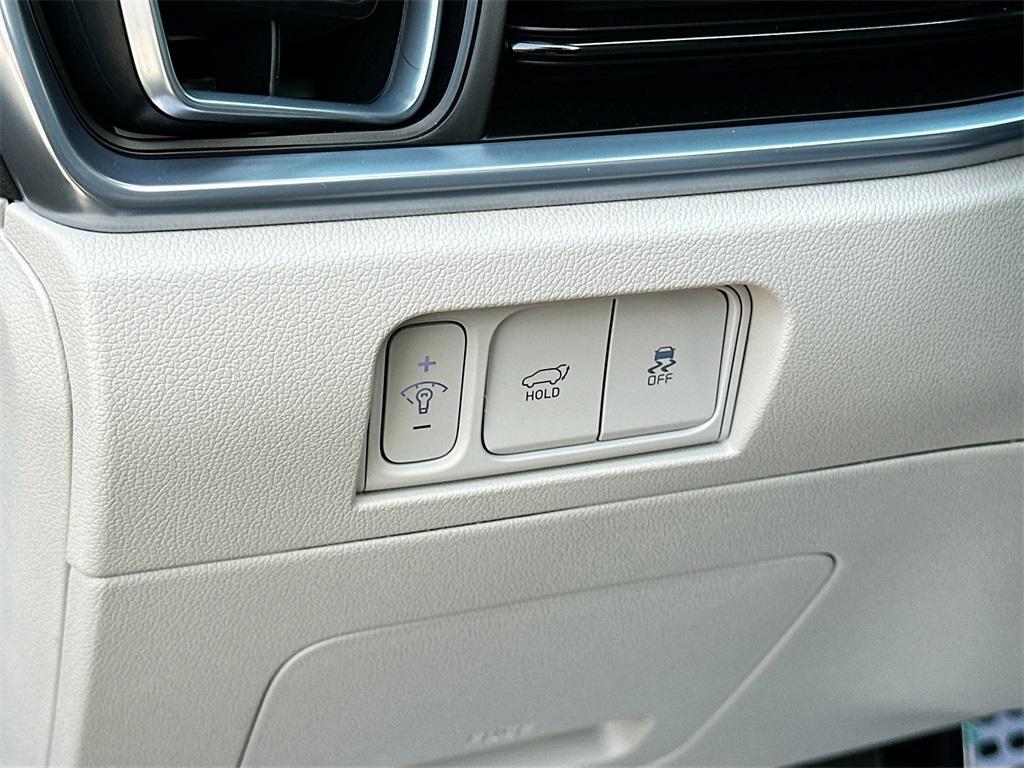 new 2025 Kia Sorento car, priced at $38,282