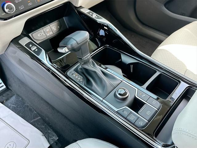 new 2025 Kia Sorento car, priced at $39,217