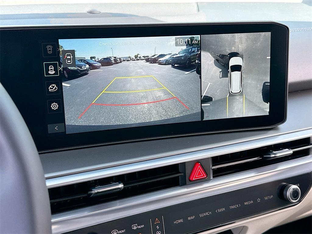 new 2025 Kia Sorento car, priced at $38,282