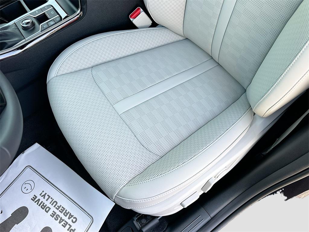 new 2025 Kia Sorento car, priced at $38,282