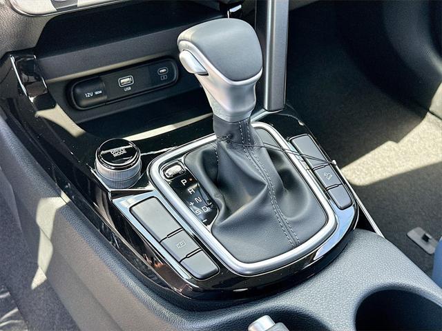new 2025 Kia Seltos car, priced at $24,419