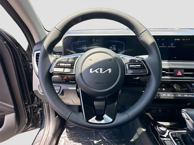 new 2025 Kia Seltos car, priced at $24,419