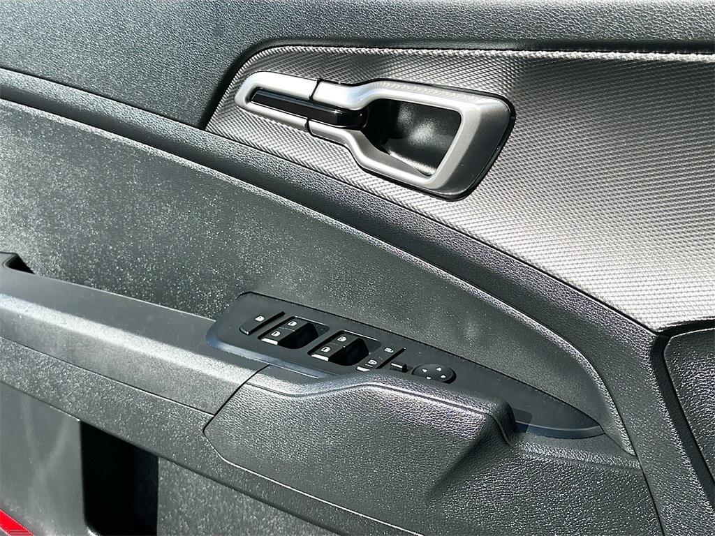 used 2024 Kia Sportage Hybrid car, priced at $25,551